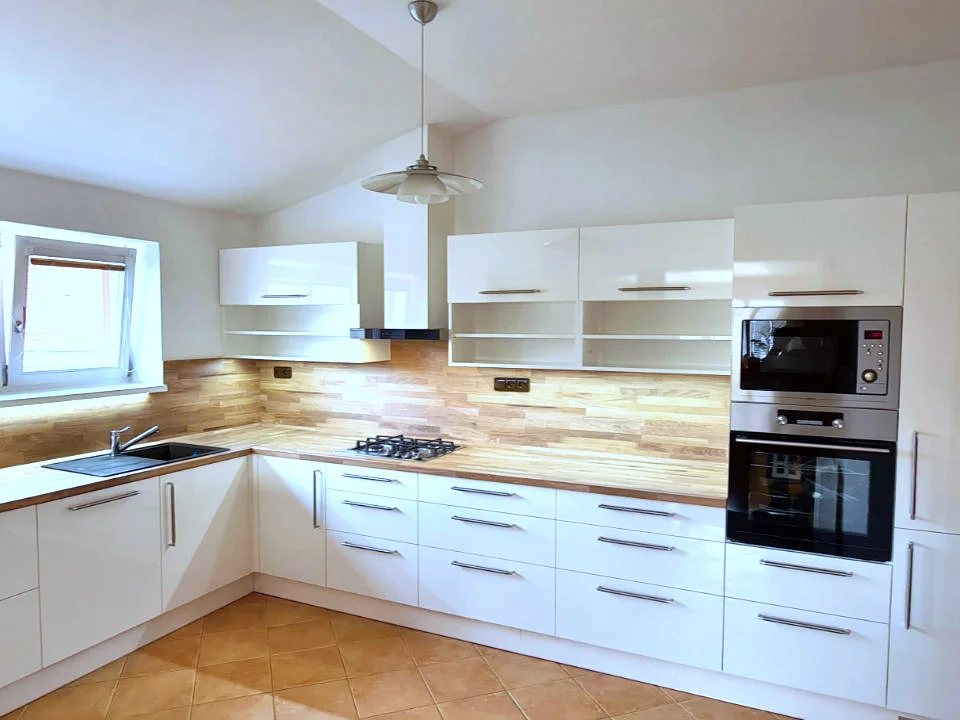 Bespoke kitchen by Expobau